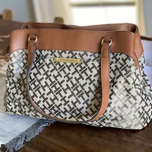 Tommy Hilfiger Purse